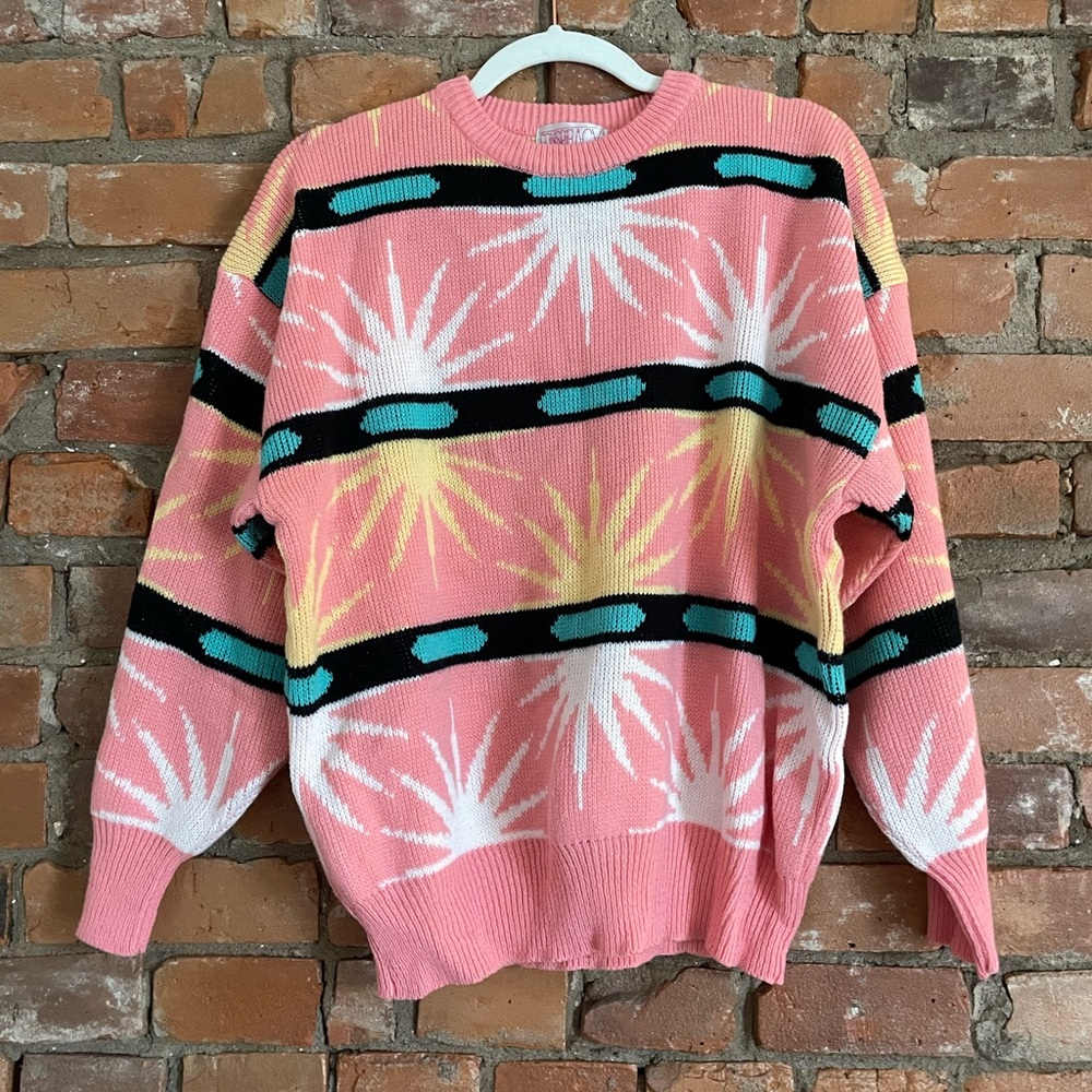 🎂 🌷 3/$30 🎉 🌟 Colorful Vintage Sweater